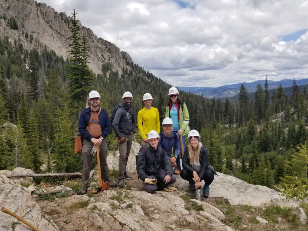 Sawtooth Society volunteer to clean trails